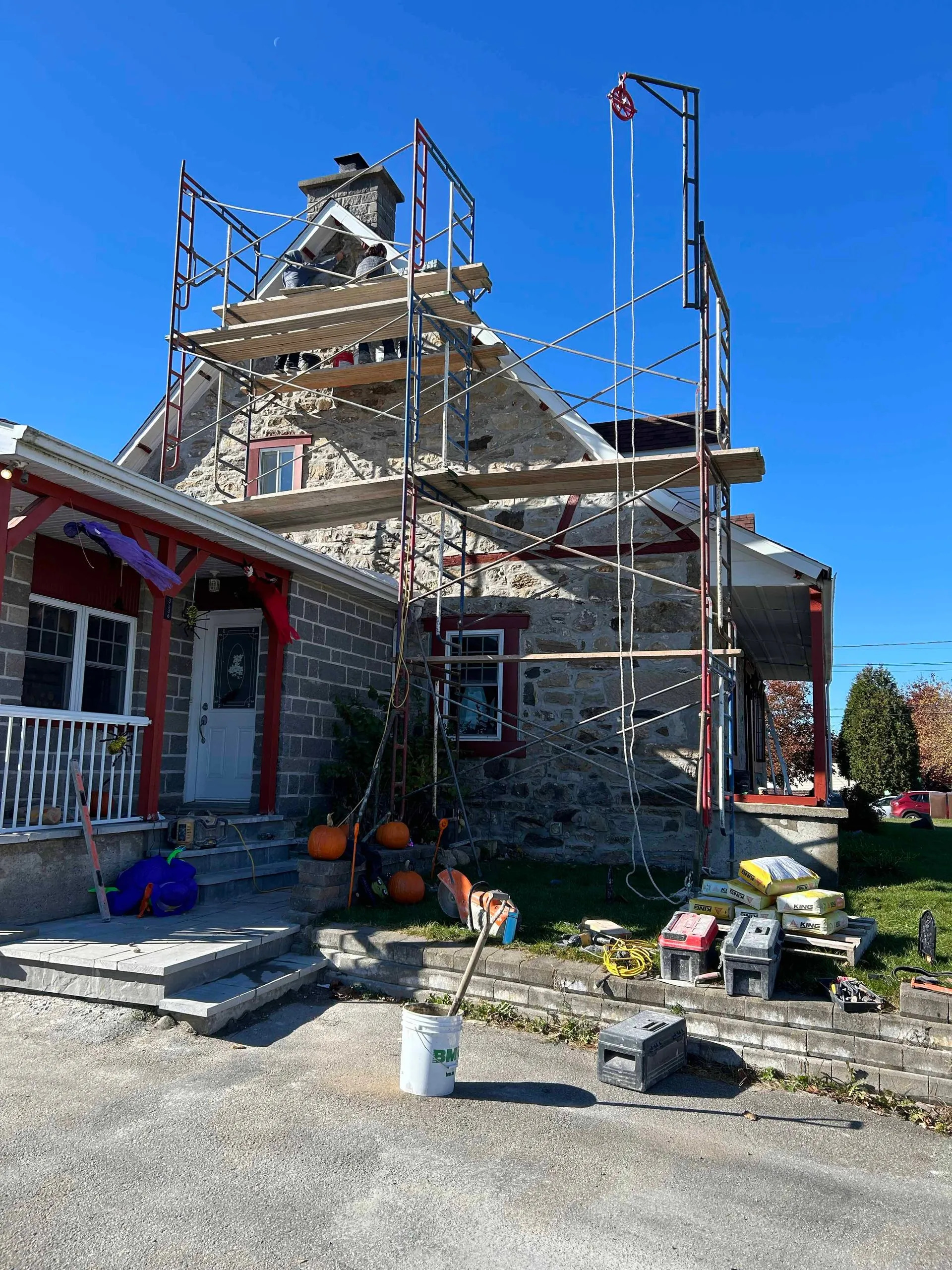 Travaux de maçonnerie à Repentigny – restauration façade